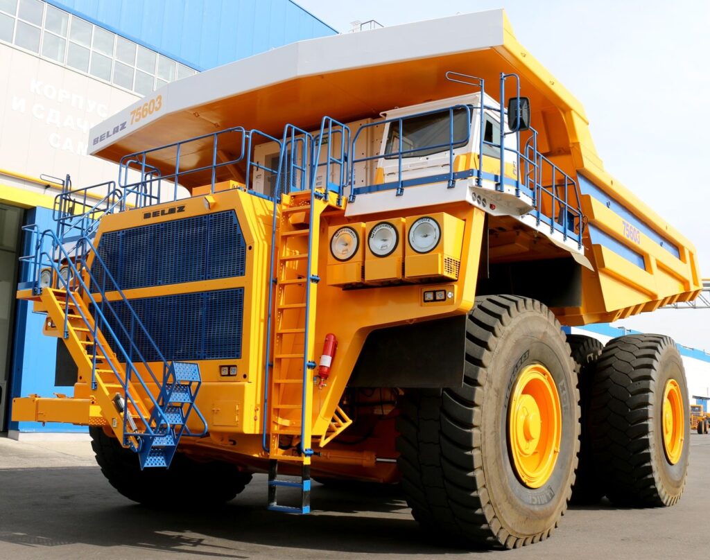 Belaz 75600